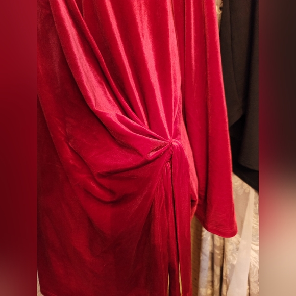 NWT Anne Klein 3x red velvet faux wrap shirt - Picture 6 of 7